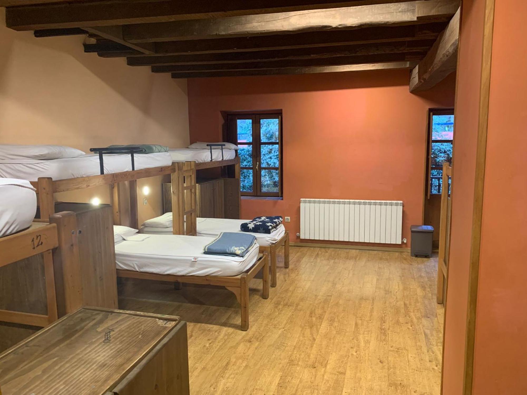 Albergue-Refugio Sargantana Canfranc Extérieur photo
