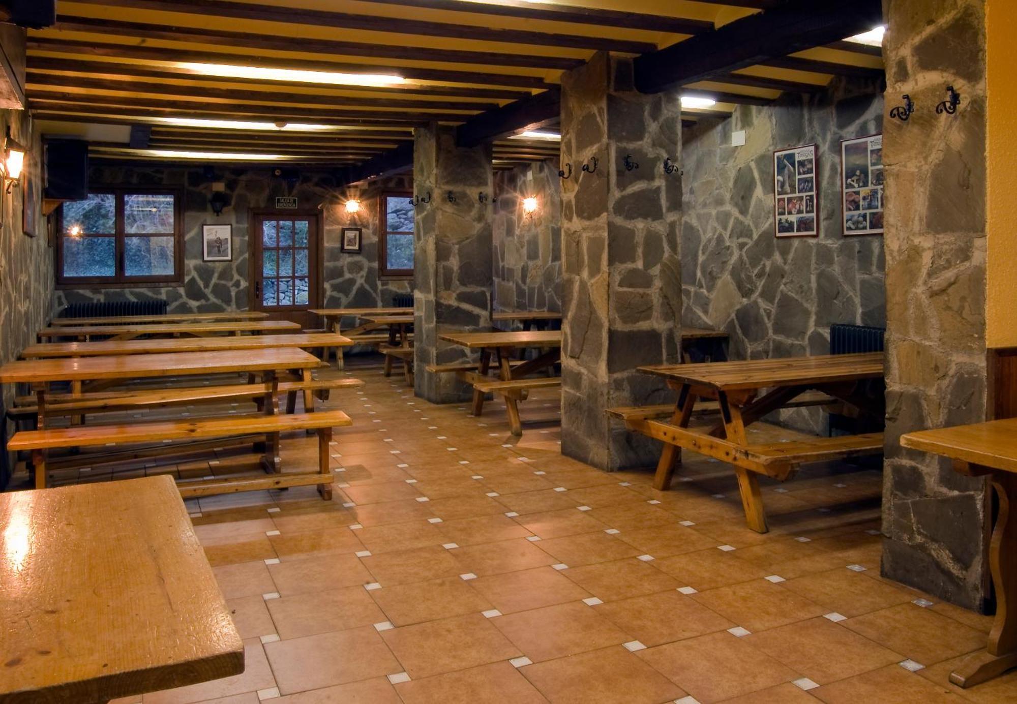 Albergue-Refugio Sargantana Canfranc Extérieur photo